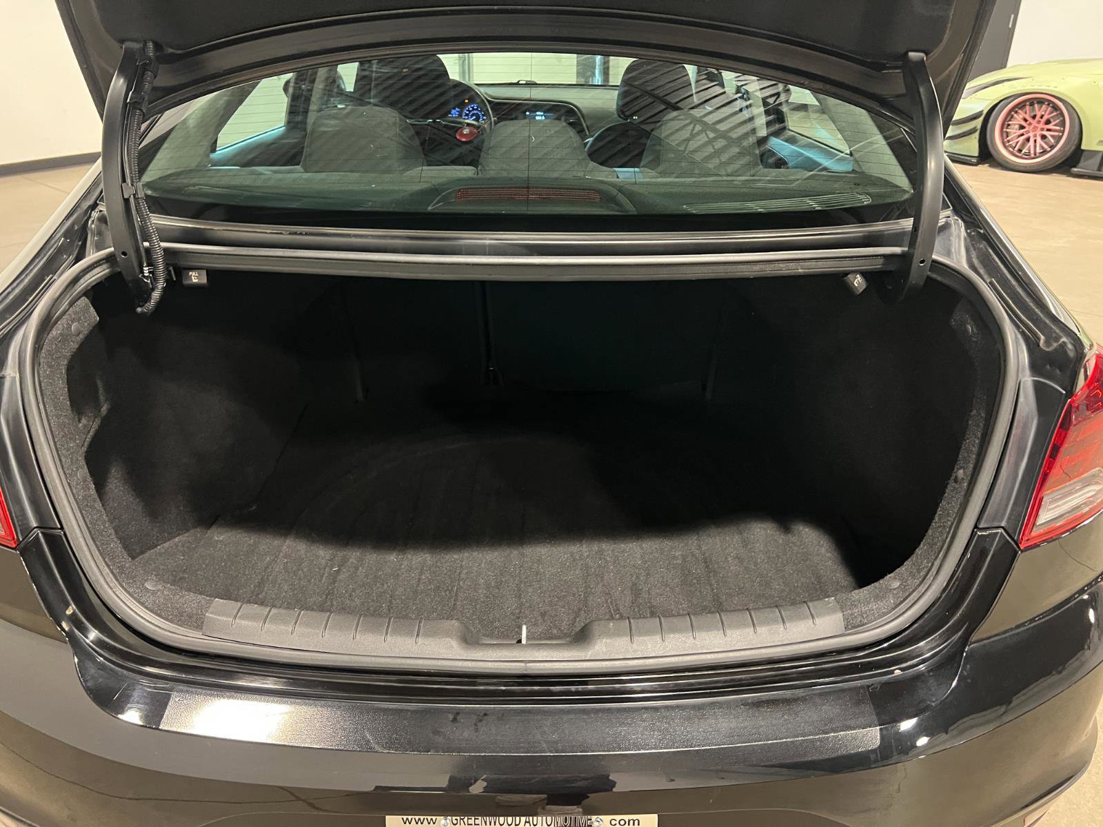 Used 2019 Hyundai Elantra SE w/ Cargo Package FWD image 30