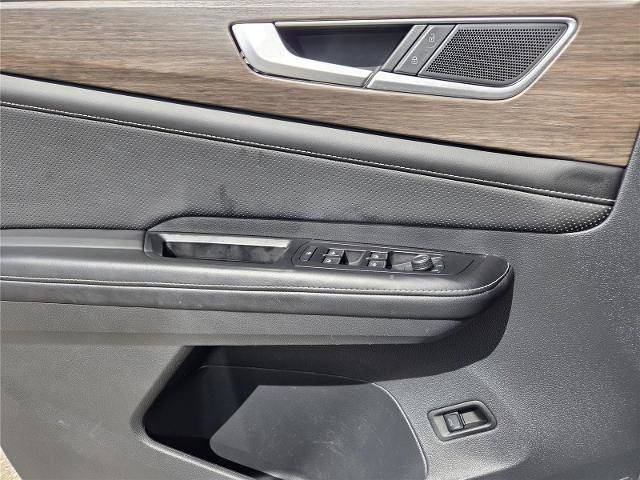 Used 2024 Volkswagen Atlas SEL AWD/4WD image 21