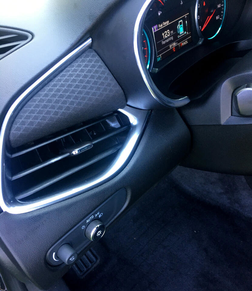 Used 2018 Chevrolet Malibu LT image 20