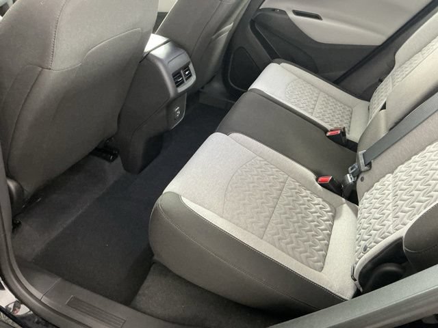Used 2023 Chevrolet Equinox LS FWD image 10