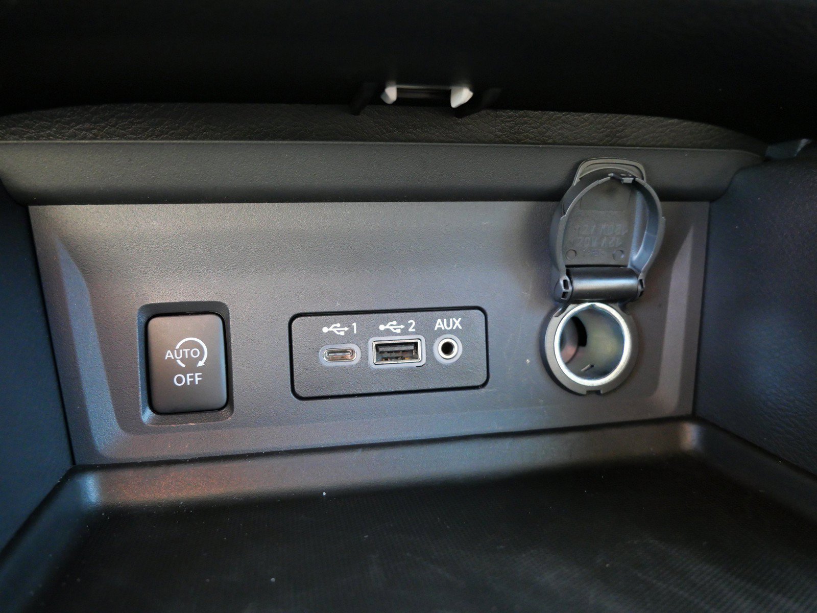 Certified 2025 Nissan Sentra SV w/ All-Weather Package FWD image 19