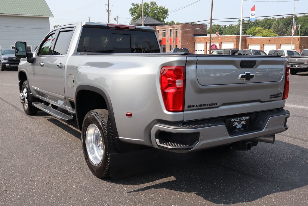 Used 2026 Chevrolet Silverado 3500 High Country w/ High Country Premium Package AWD/4WD image 17
