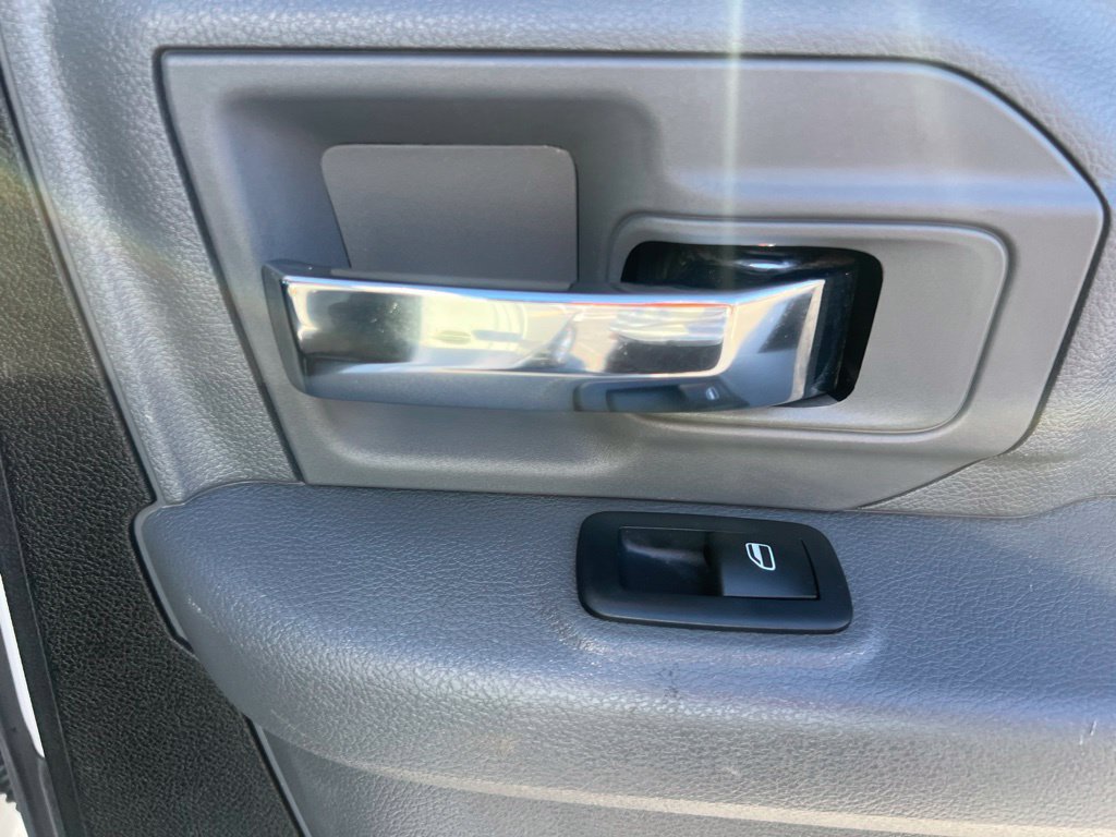 Used 2024 RAM 1500 Classic SLT AWD/4WD image 42