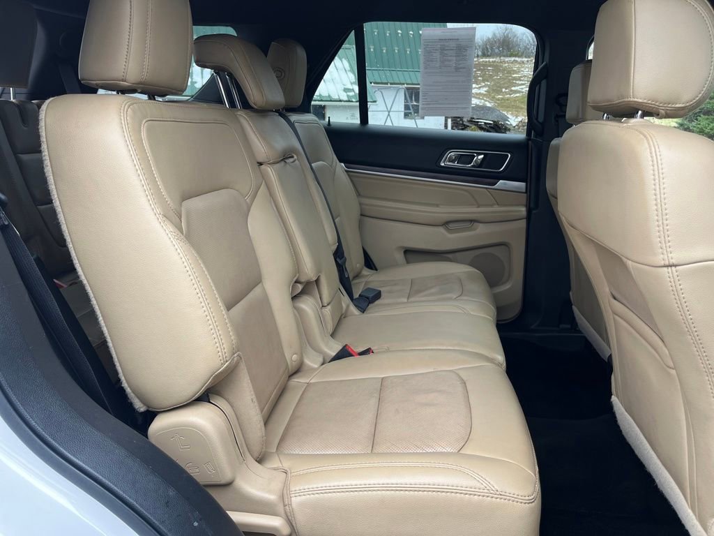 Used 2017 Ford Explorer Limited image 38