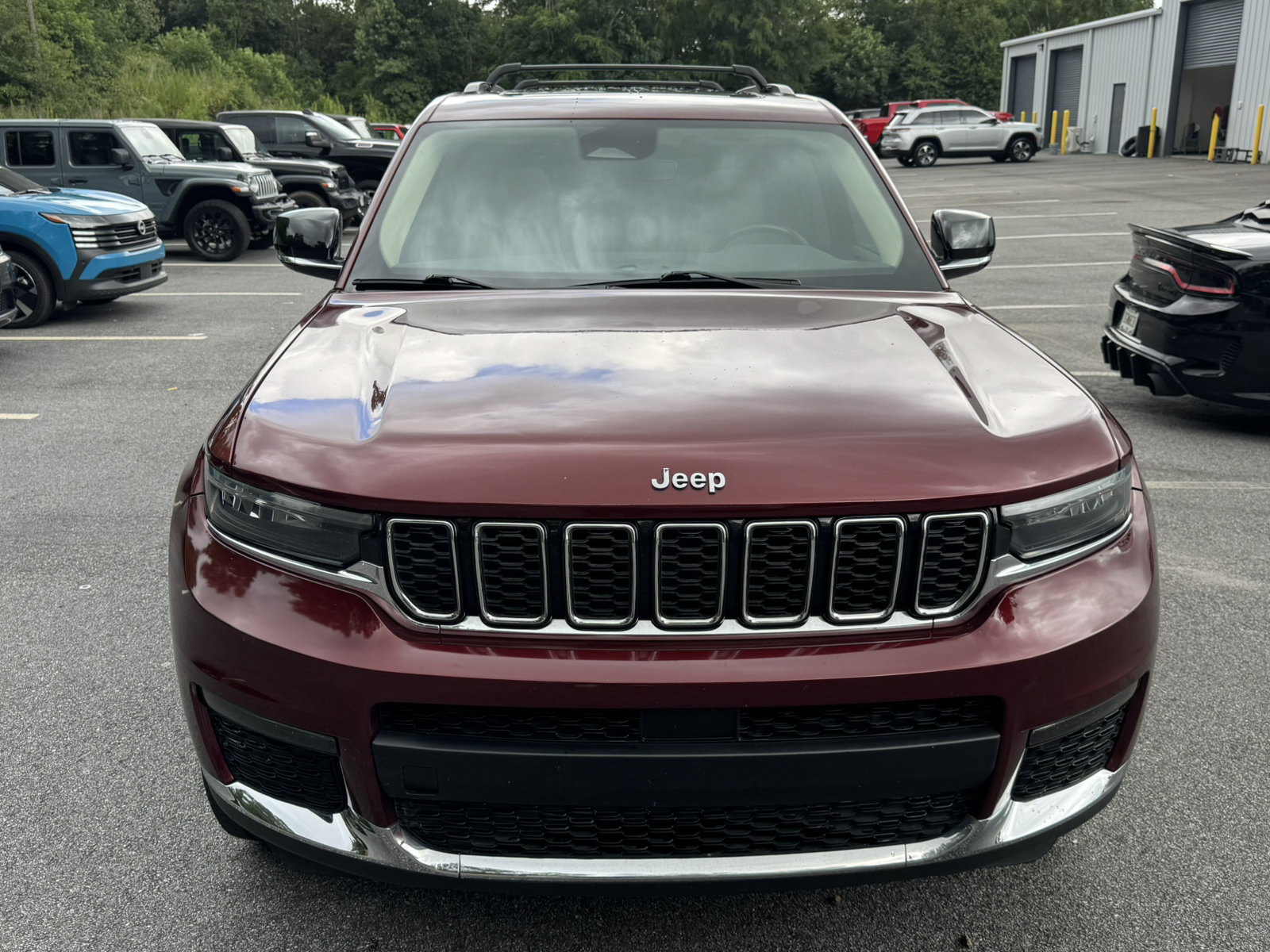 Used 2021 Jeep Grand Cherokee L Limited AWD/4WD image 2