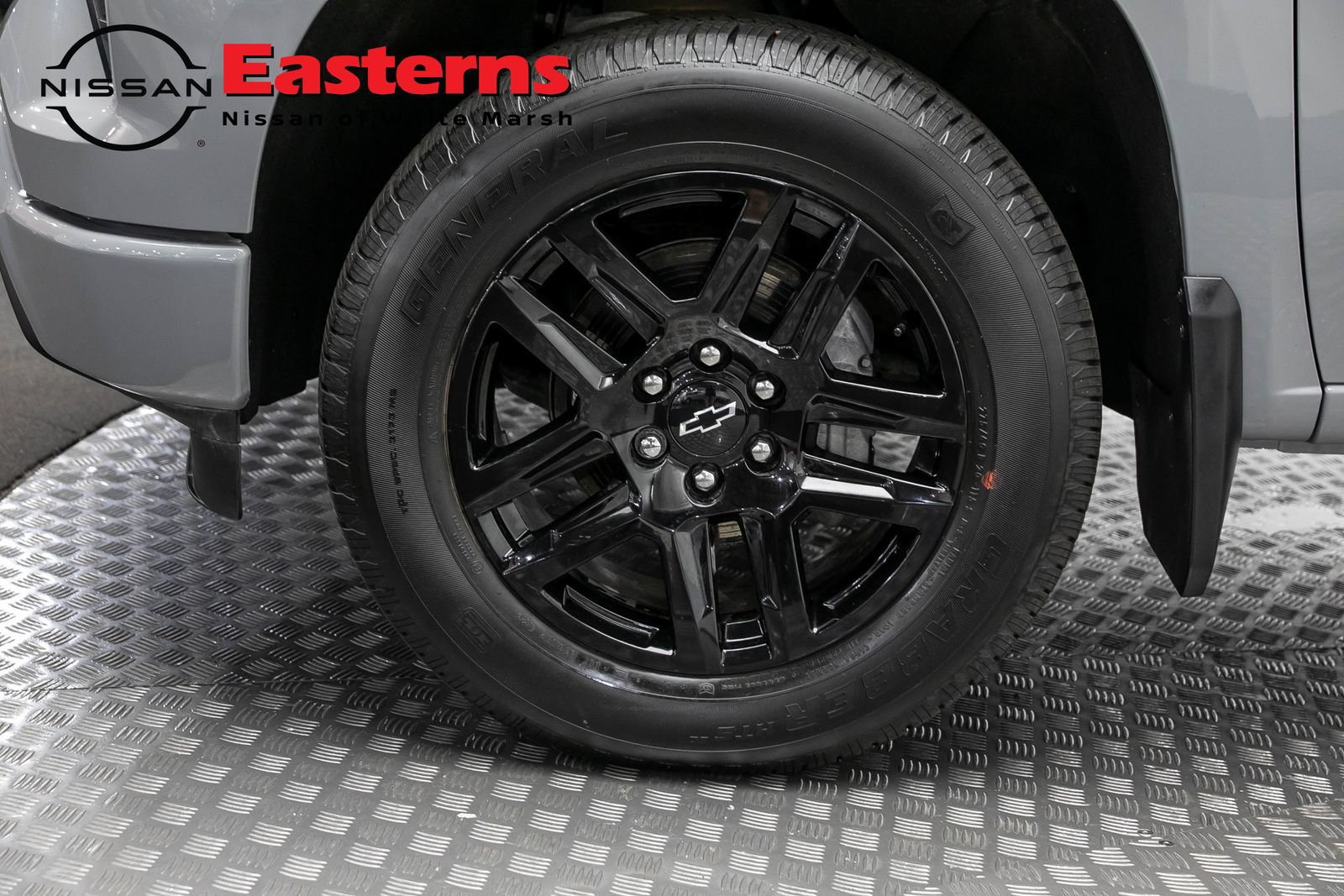 Used 2024 Chevrolet Silverado 1500 Custom AWD/4WD image 32