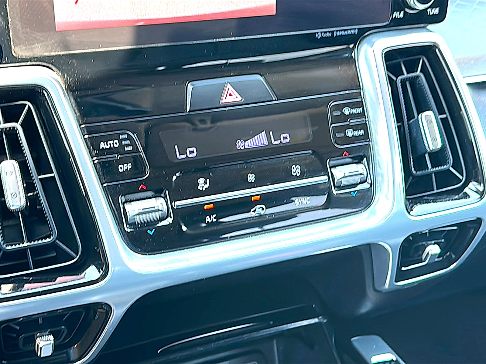 Used 2022 Kia Sorento SX FWD image 36