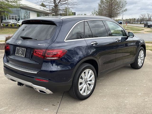 Used 2021 Mercedes-Benz GLC 300 4MATIC image 3