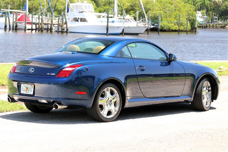 Used 2006 Lexus SC 430 Convertible RWD image 3