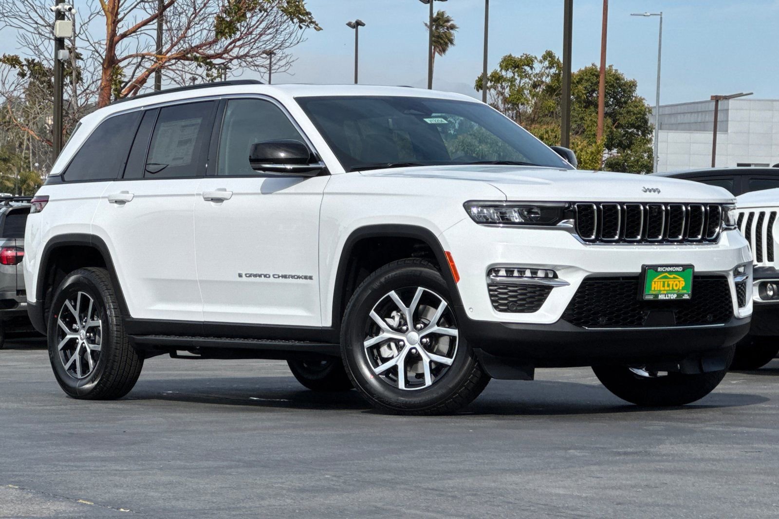 New 2025 Jeep Grand Cherokee Limited w/ Luxury Tech Group II video 2