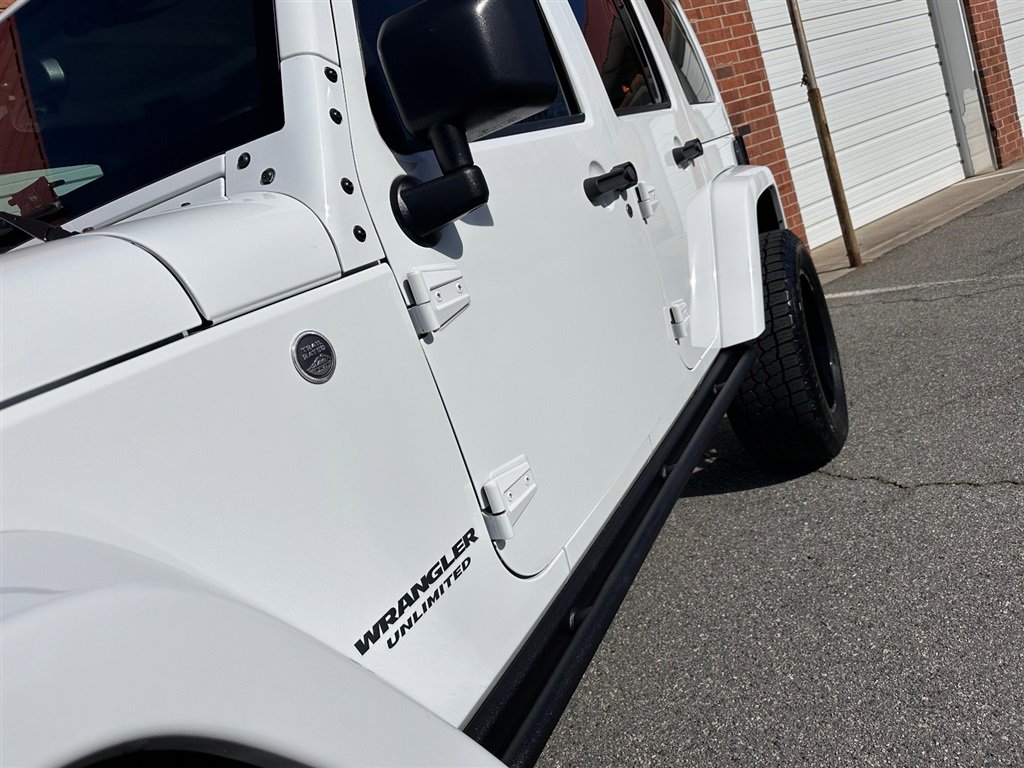 Used 2017 Jeep Wrangler Unlimited Sahara image 14
