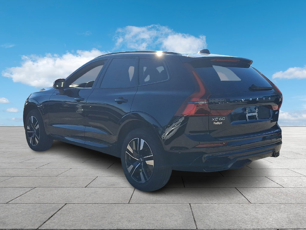New 2027 Volvo XC60 B5 Plus AWD/4WD image 4