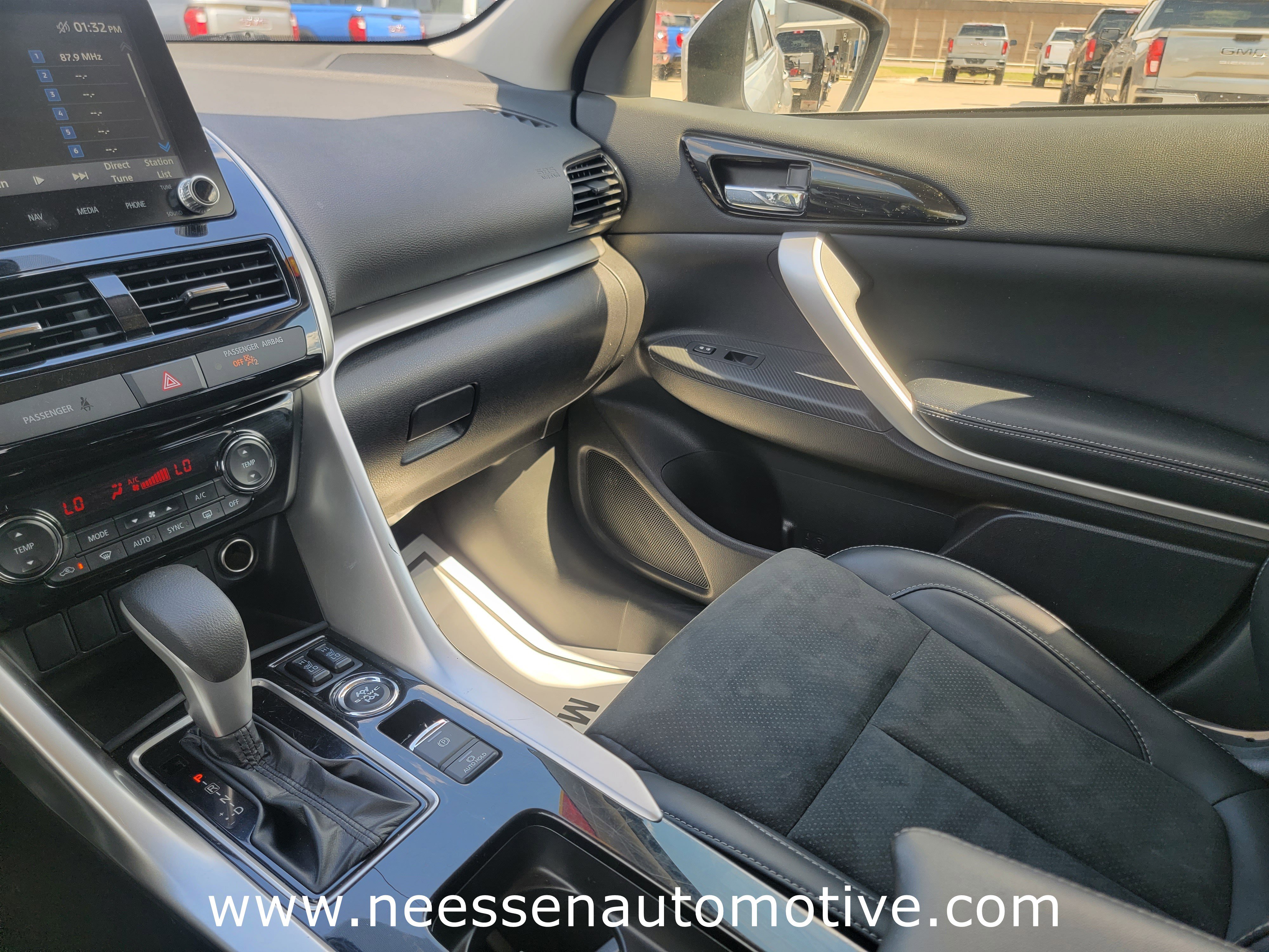 Used 2024 Mitsubishi Eclipse Cross SE image 25