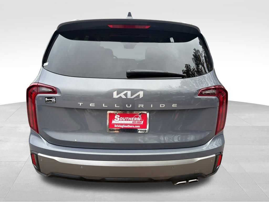 Certified 2025 Kia Telluride S image 4