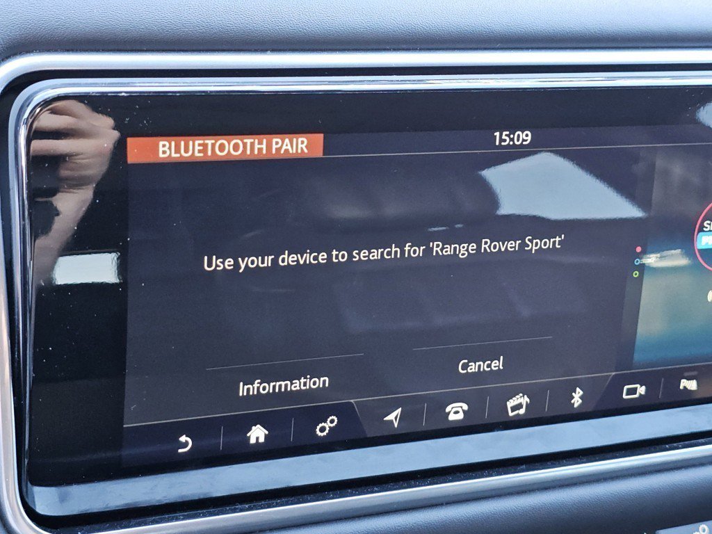 Used 2020 Land Rover Range Rover Sport HST AWD/4WD image 13