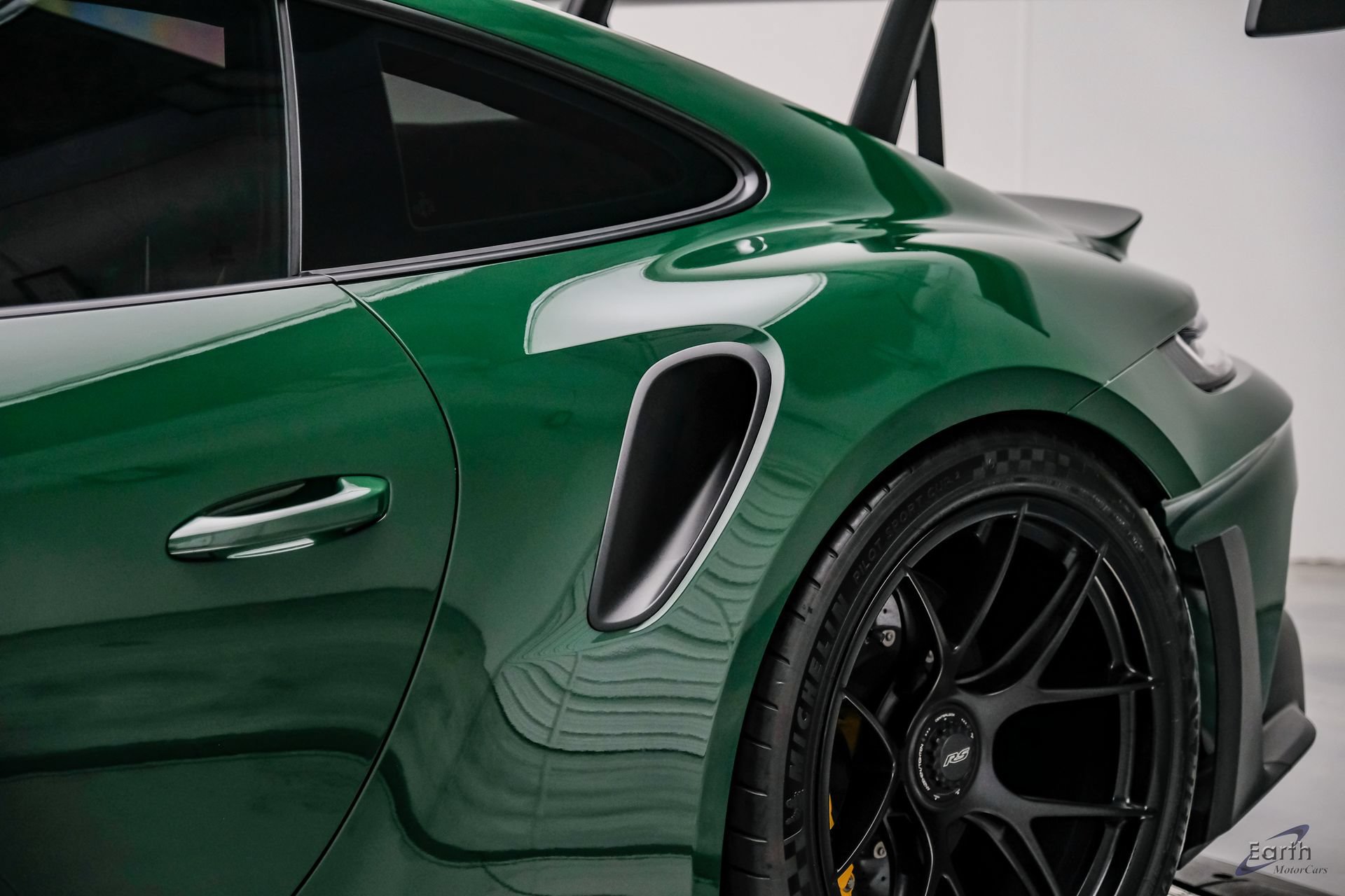 Used 2025 Porsche 911 GT3 RS RWD image 43