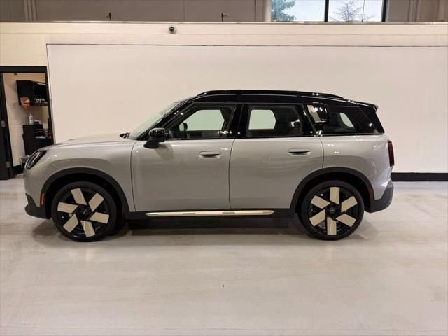 Used 2025 MINI Cooper Countryman S AWD/4WD image 2