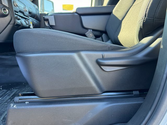 New 2024 GMC Sierra 2500 Pro w/ Convenience Package image 12