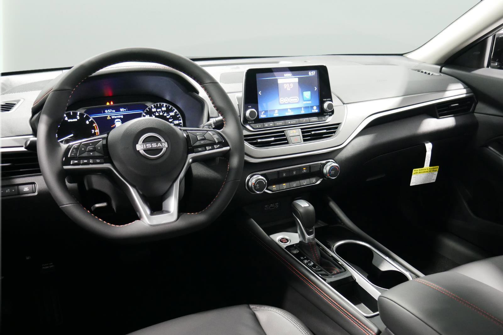 New 2025 Nissan Altima 2.5 SR image 13