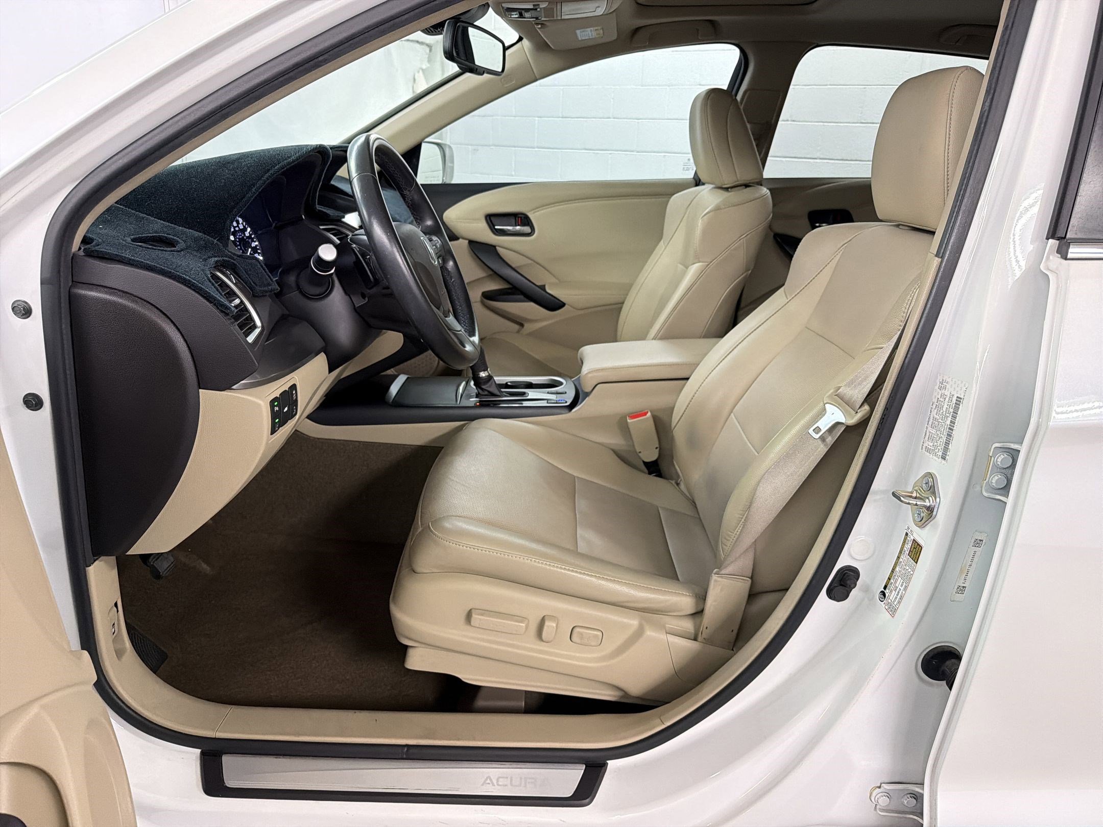 Used 2016 Acura RDX AWD w/ Advance Package image 5