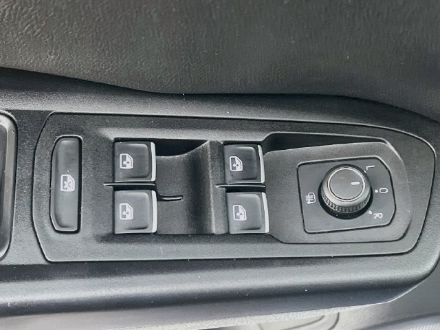 Used 2019 Volkswagen Atlas SEL FWD image 12