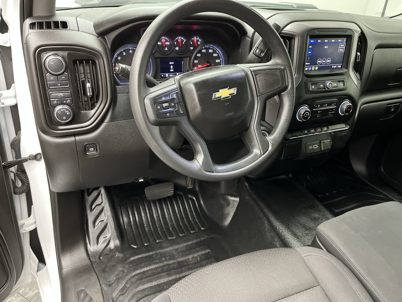 Certified 2024 Chevrolet Silverado 2500 W/T w/ WT Convenience Package AWD/4WD image 11