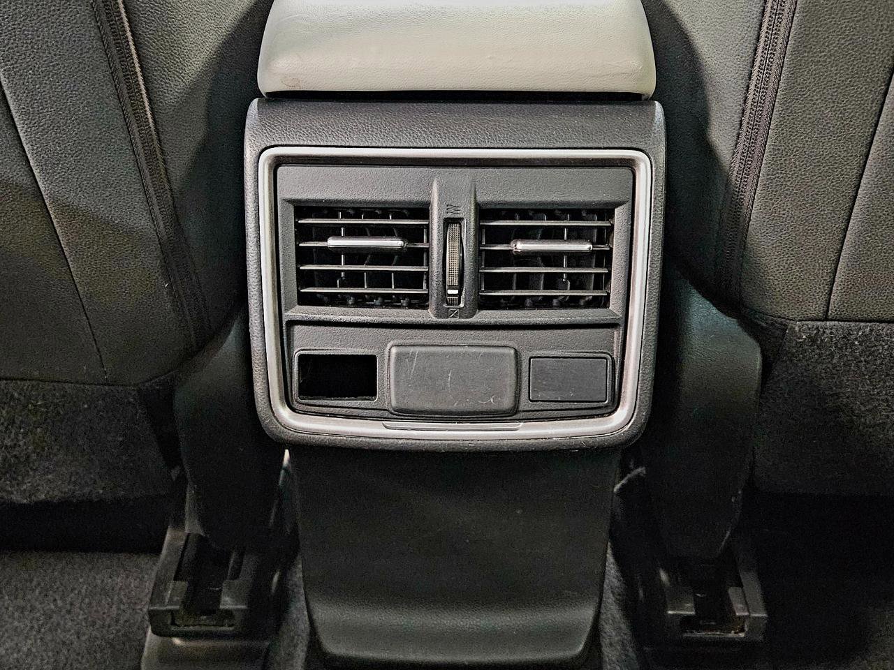 Used 2019 Subaru Forester Premium w/ All-Weather Package image 31