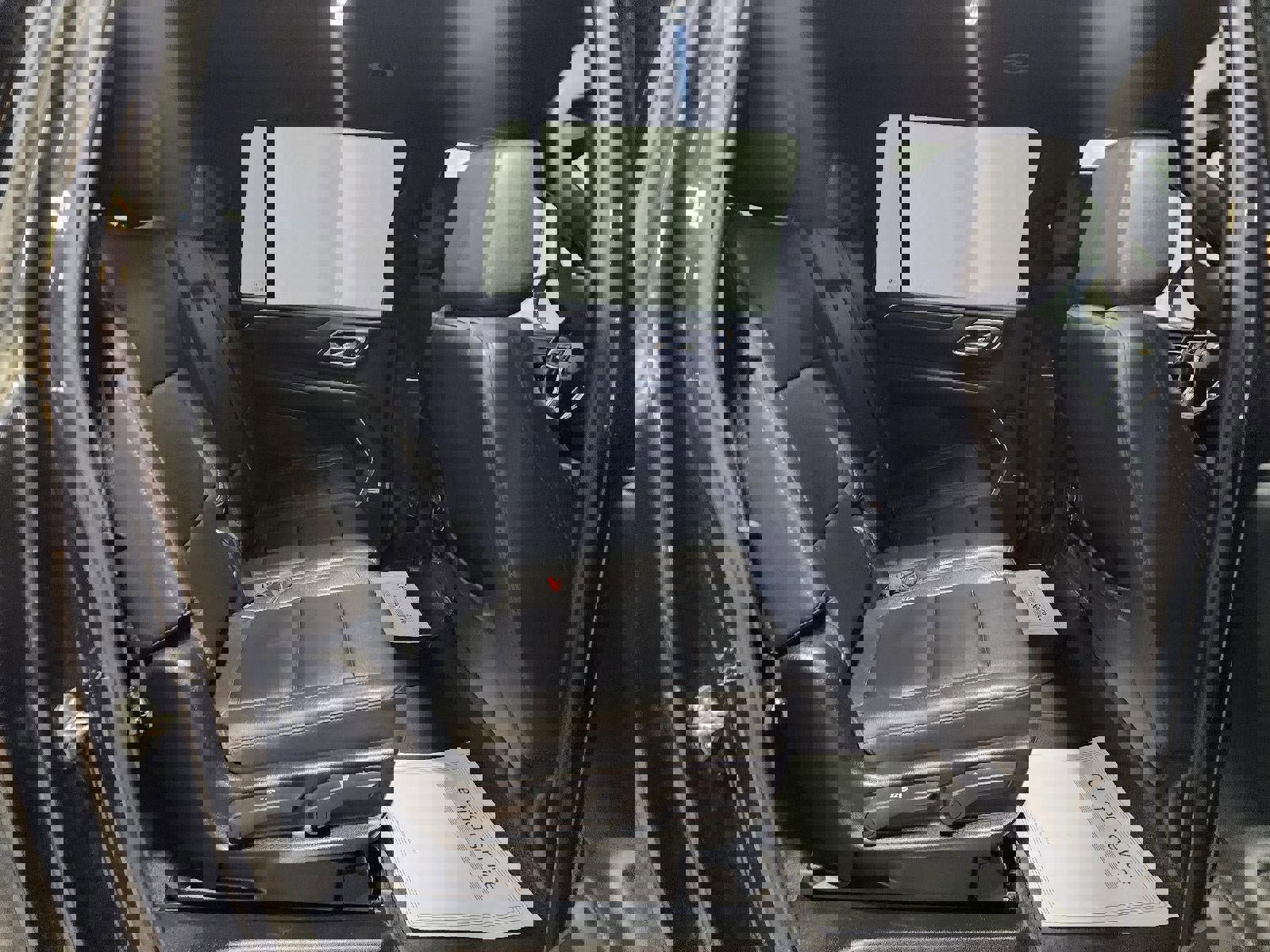 Used 2024 Chevrolet Suburban LT image 14