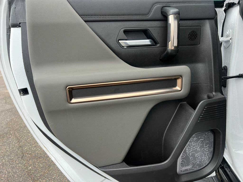 New 2025 GMC Hummer EV 2X AWD/4WD image 35