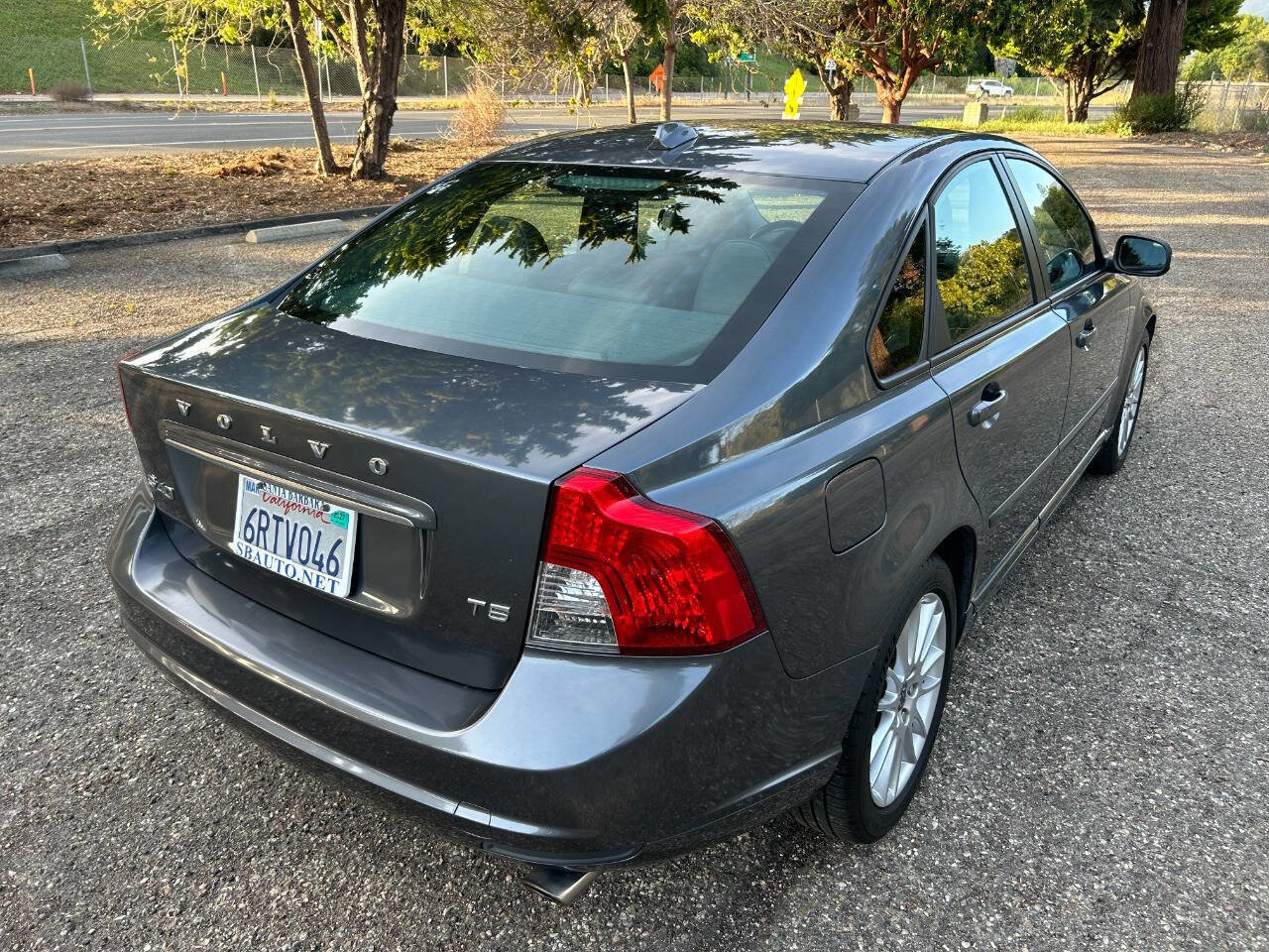 Used 2011 Volvo S40 T5 w/ Preferred Pkg FWD image 16