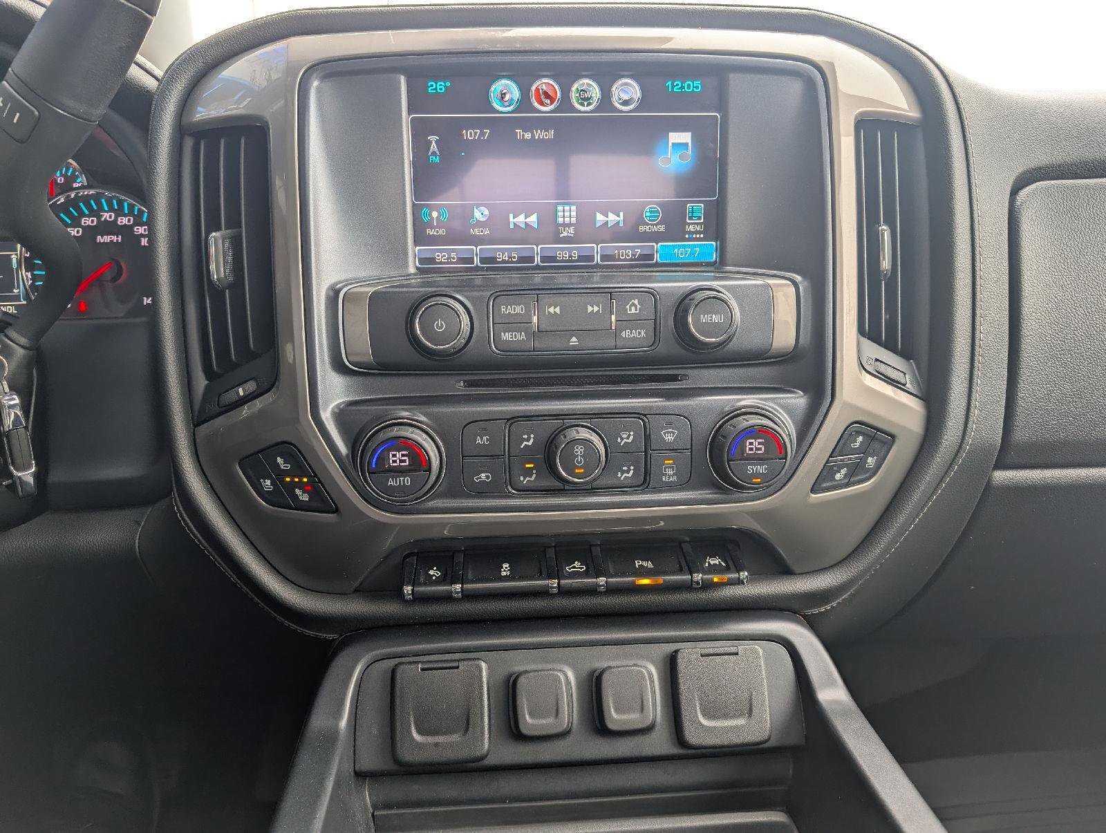 Used 2018 Chevrolet Silverado 1500 High Country image 15