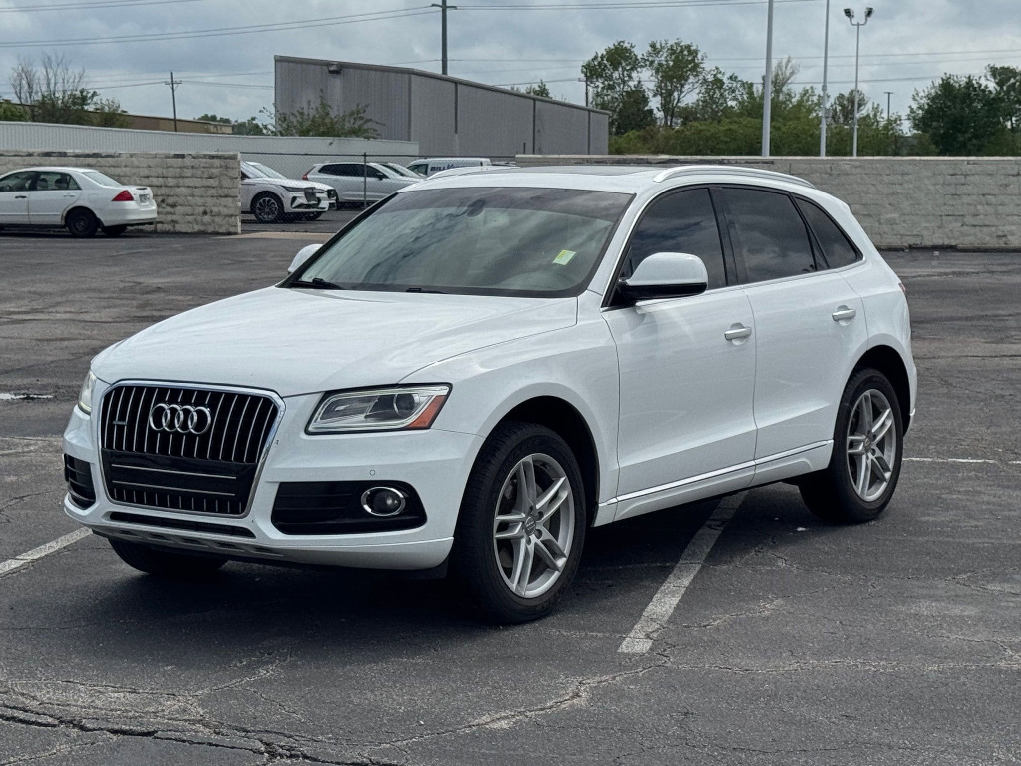 Used 2017 Audi Q5 2.0T Premium Plus w/ Technology Package video 1