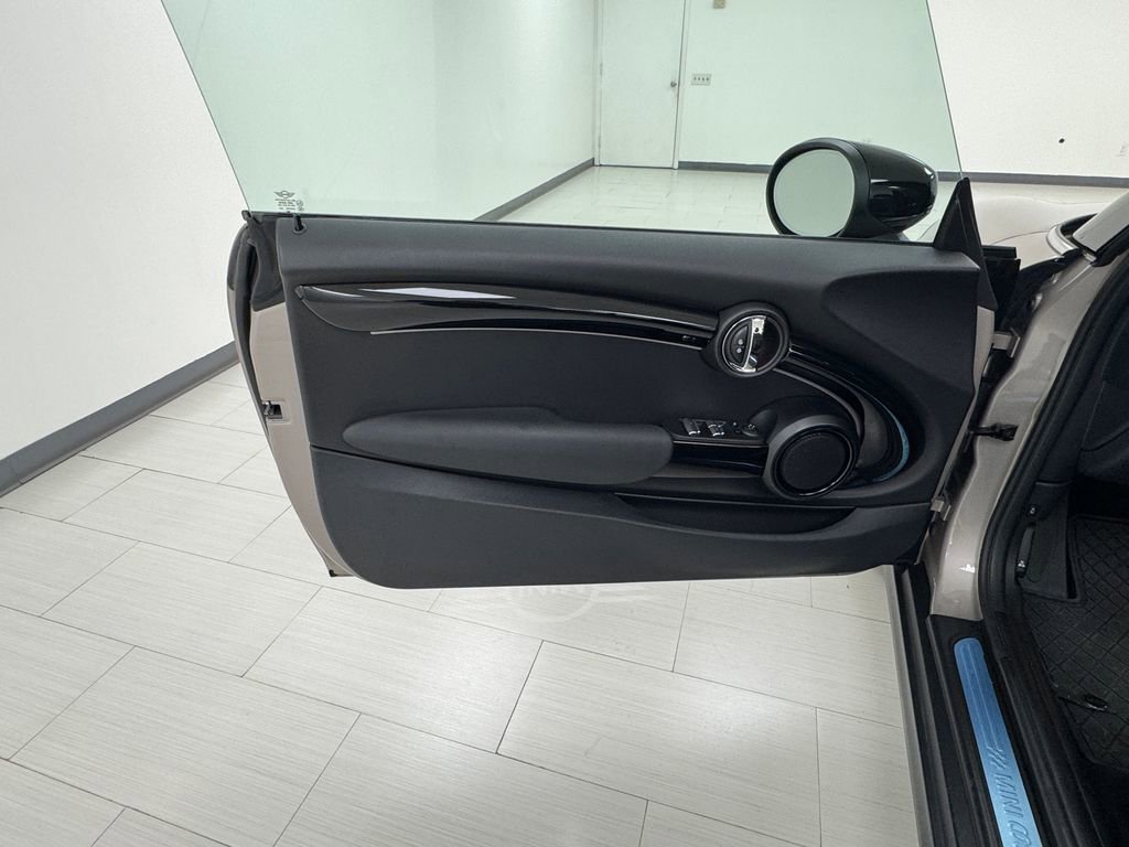 Used 2023 MINI Cooper S image 17