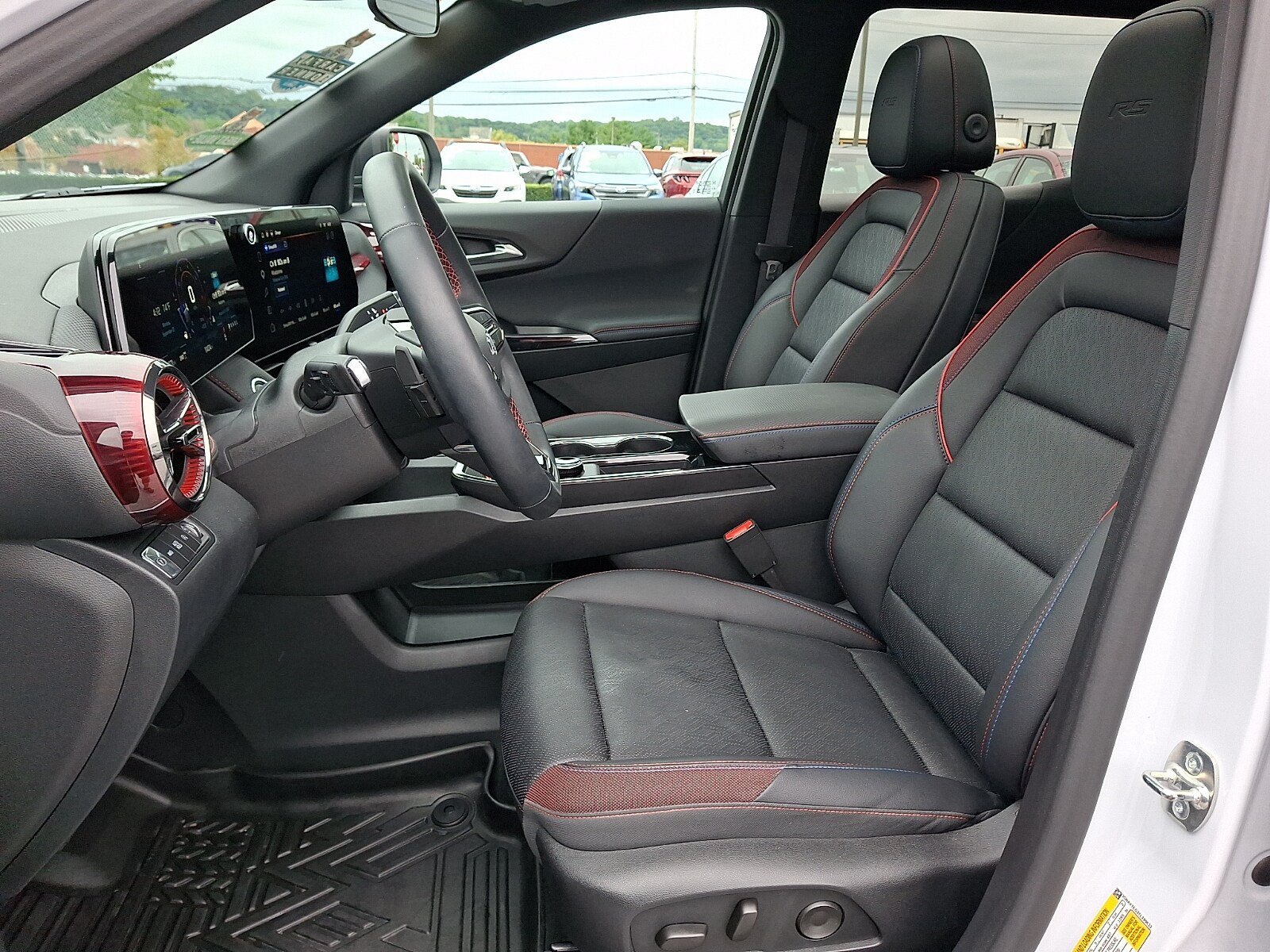 Used 2026 Chevrolet Equinox RS w/ Convenience Package III AWD/4WD image 13