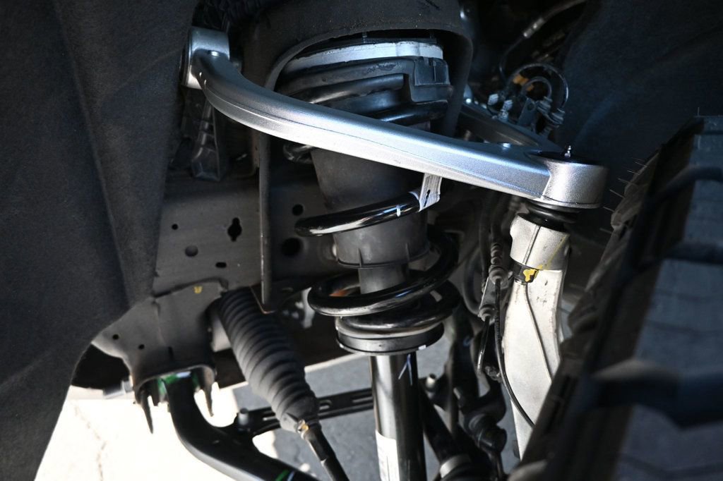 Used 2024 Chevrolet Suburban Z71 w/ Luxury Package image 8