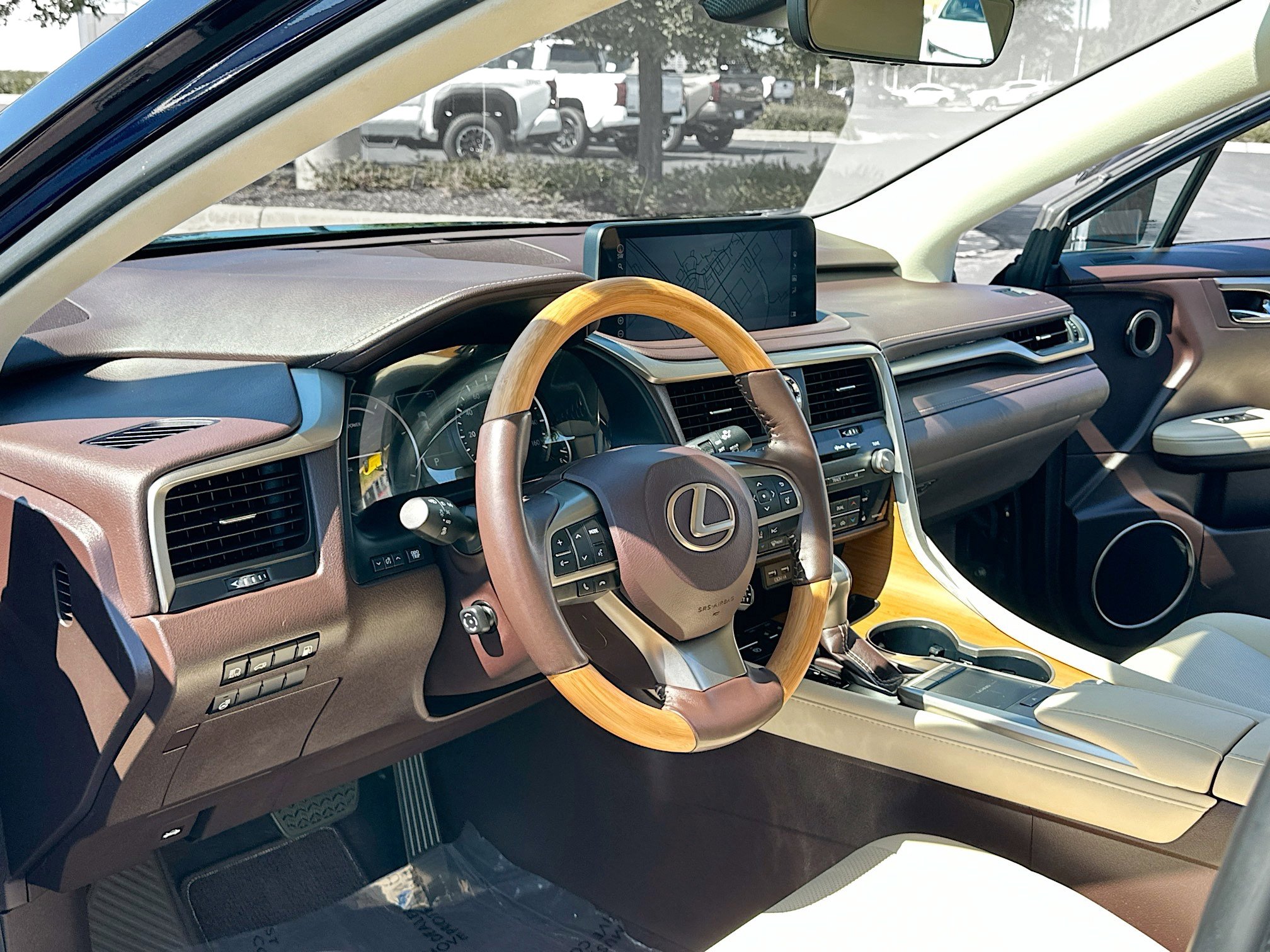 Used 2020 Lexus RX 450h AWD w/ Premium Package image 4