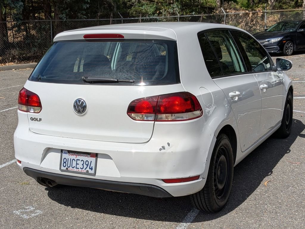 Used 2014 Volkswagen Golf 4-Door image 5