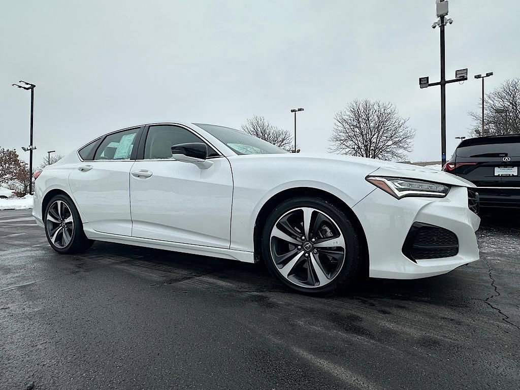 Certified 2025 Acura TLX w/ Technology Package image 13