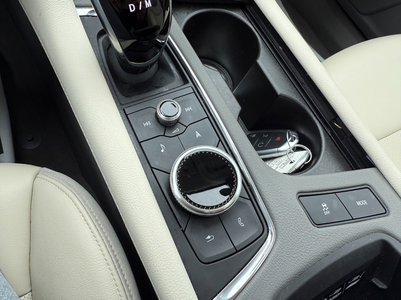 Used 2024 Cadillac XT6 Premium Luxury image 36