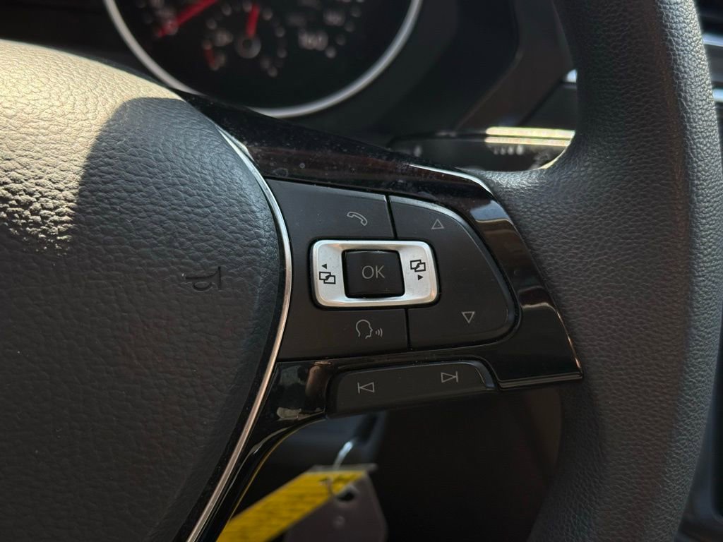 Used 2018 Volkswagen Tiguan S FWD image 13