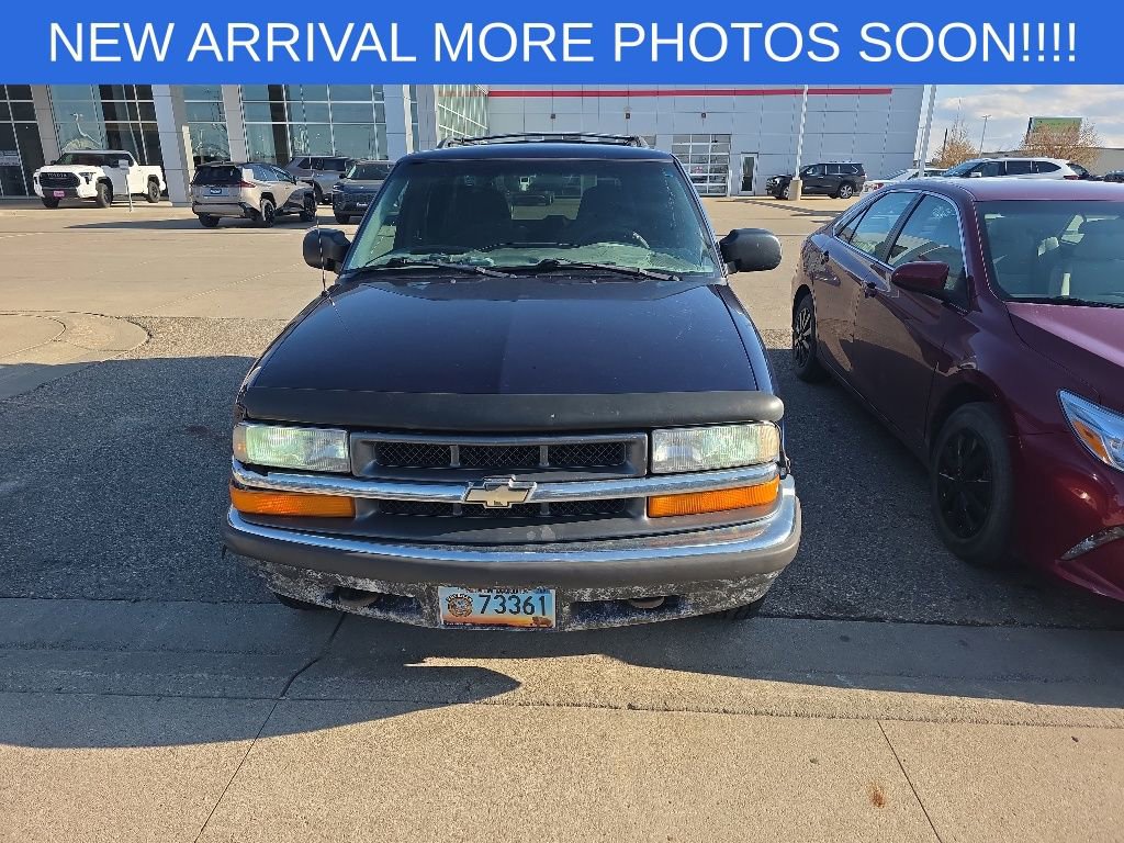 Used 2000 Chevrolet Blazer LS w/ LS Preferred Equipment Group AWD/4WD image 11
