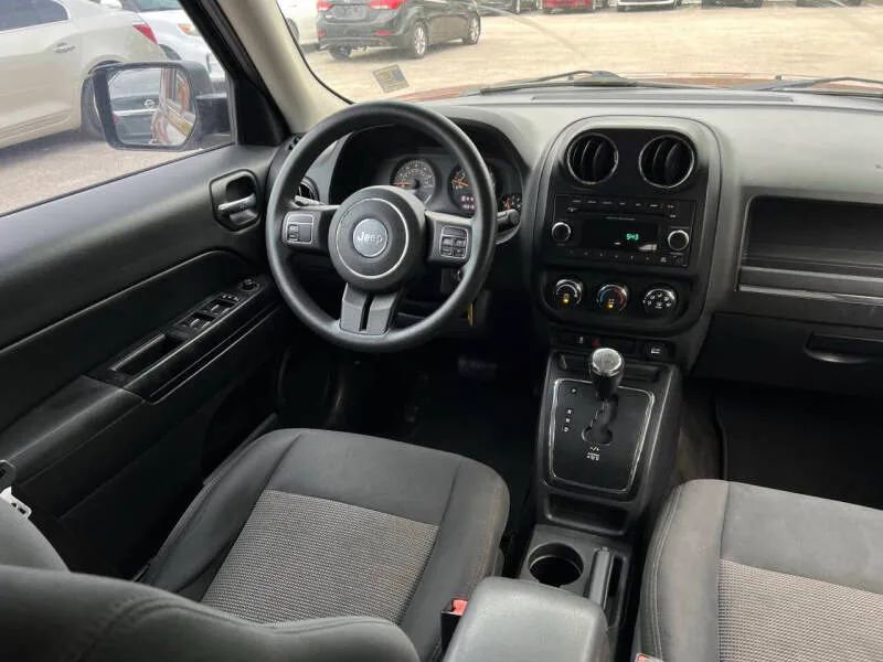Used 2015 Jeep Patriot Sport w/ Power Value Group FWD image 14