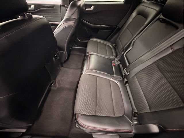 Used 2025 Ford Escape ST-Line FWD image 17
