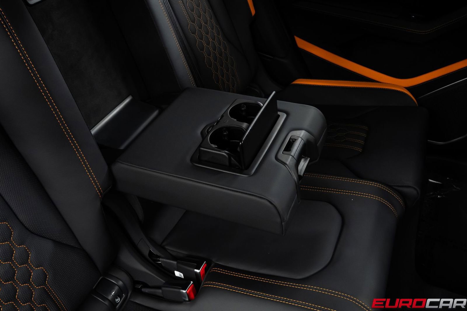 Used 2024 Lamborghini Urus Performante AWD/4WD image 43