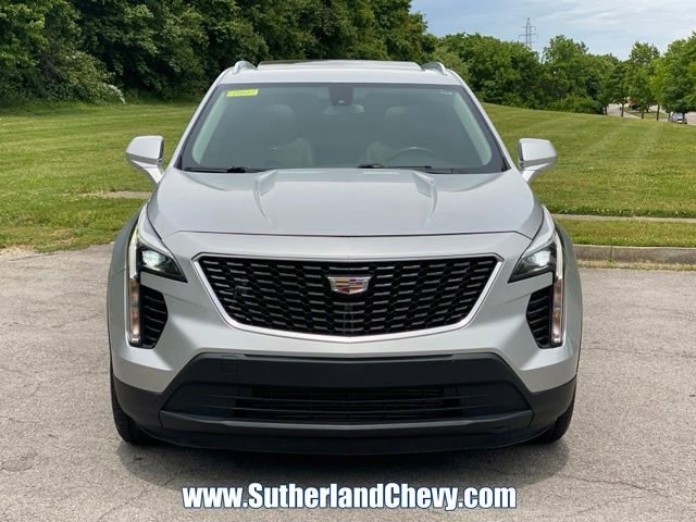 Used 2019 Cadillac XT4 Luxury w/ Cold Weather Package AWD/4WD image 2