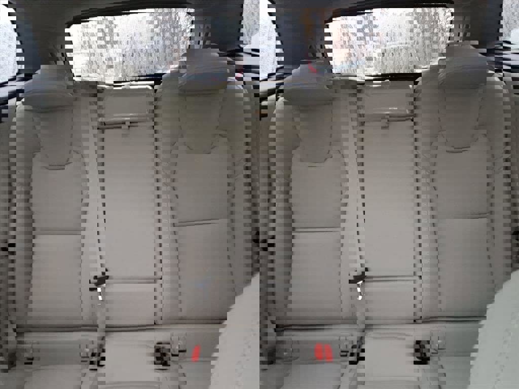 New 2026 Volvo XC60 T8 Ultra w/ Protection Package Premier image 19