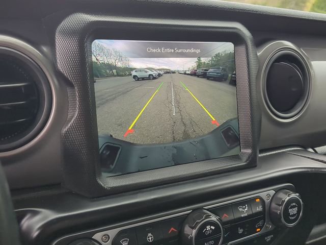 Certified 2022 Jeep Gladiator Sport AWD/4WD image 14