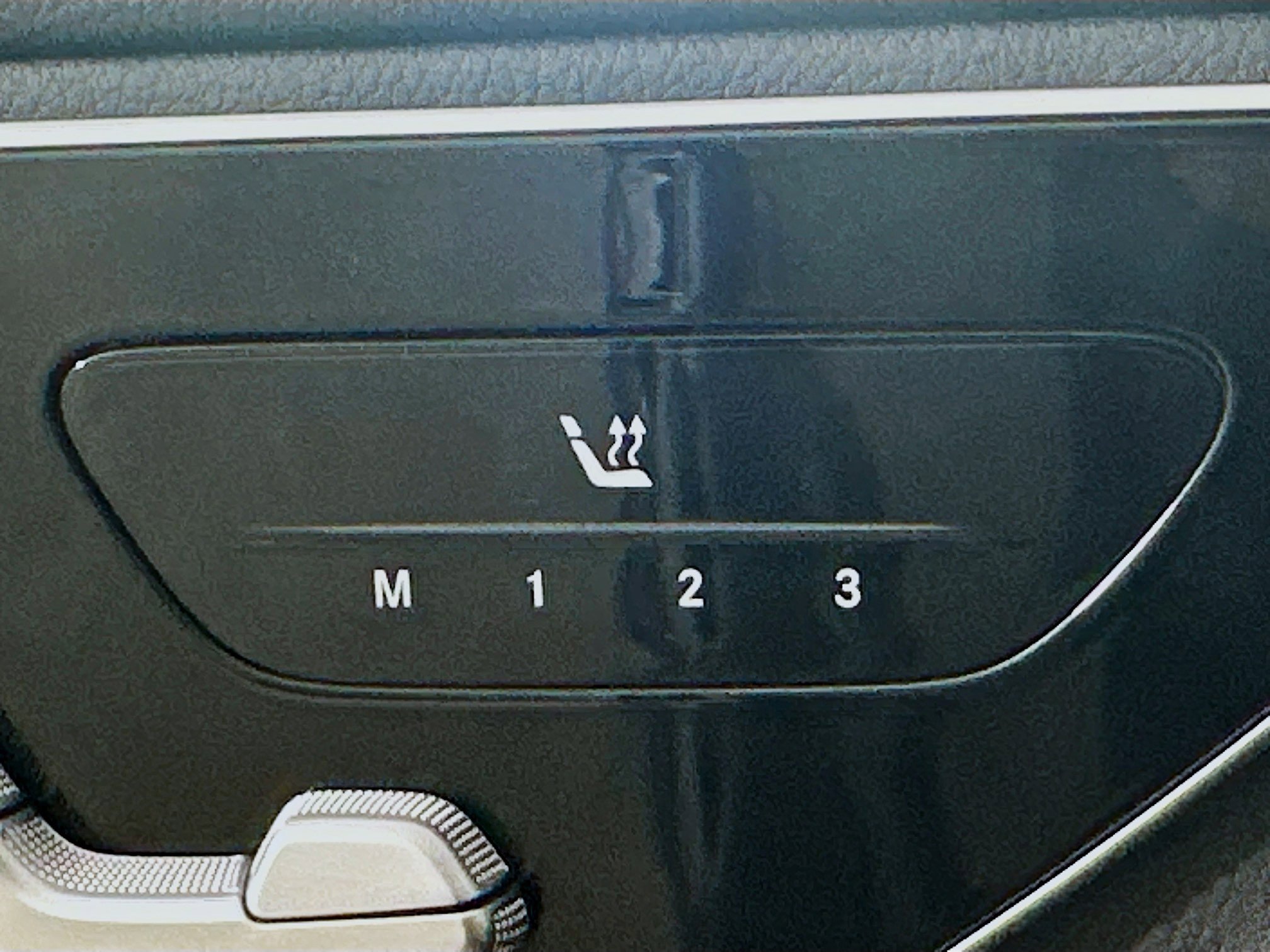 Certified 2022 Mercedes-Benz C 300 4MATIC Sedan image 25