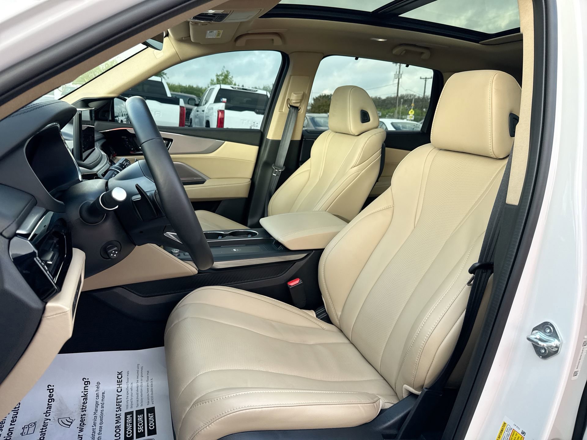 Used 2025 Acura MDX SH-AWD w/ Technology Package image 13