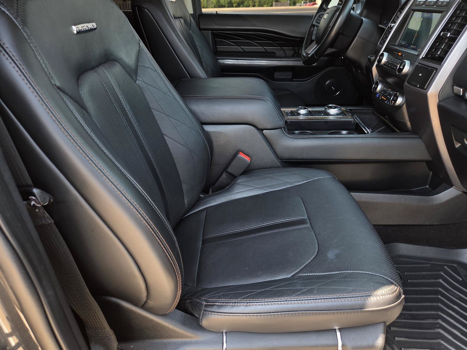 Used 2020 Ford Expedition Platinum AWD/4WD image 28